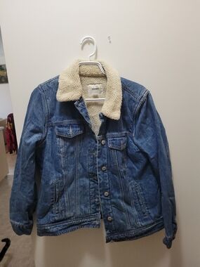 Old Navy Cream Sherpa Jacket with Label Detail